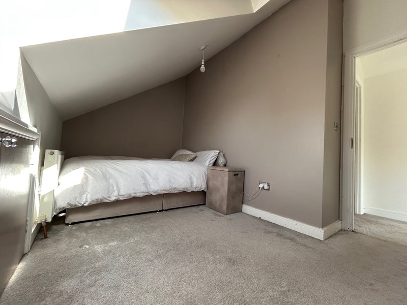Room Redfield Road in Bristol