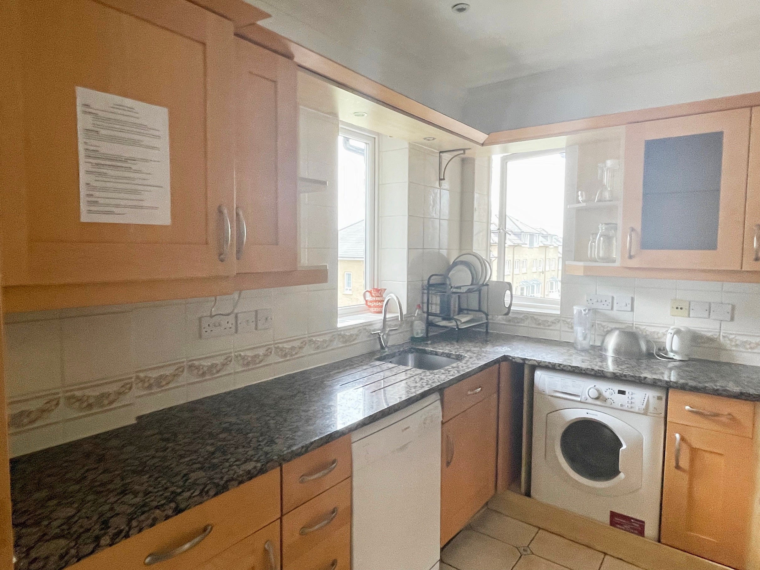 Flat May Bate Avenue in Greater London