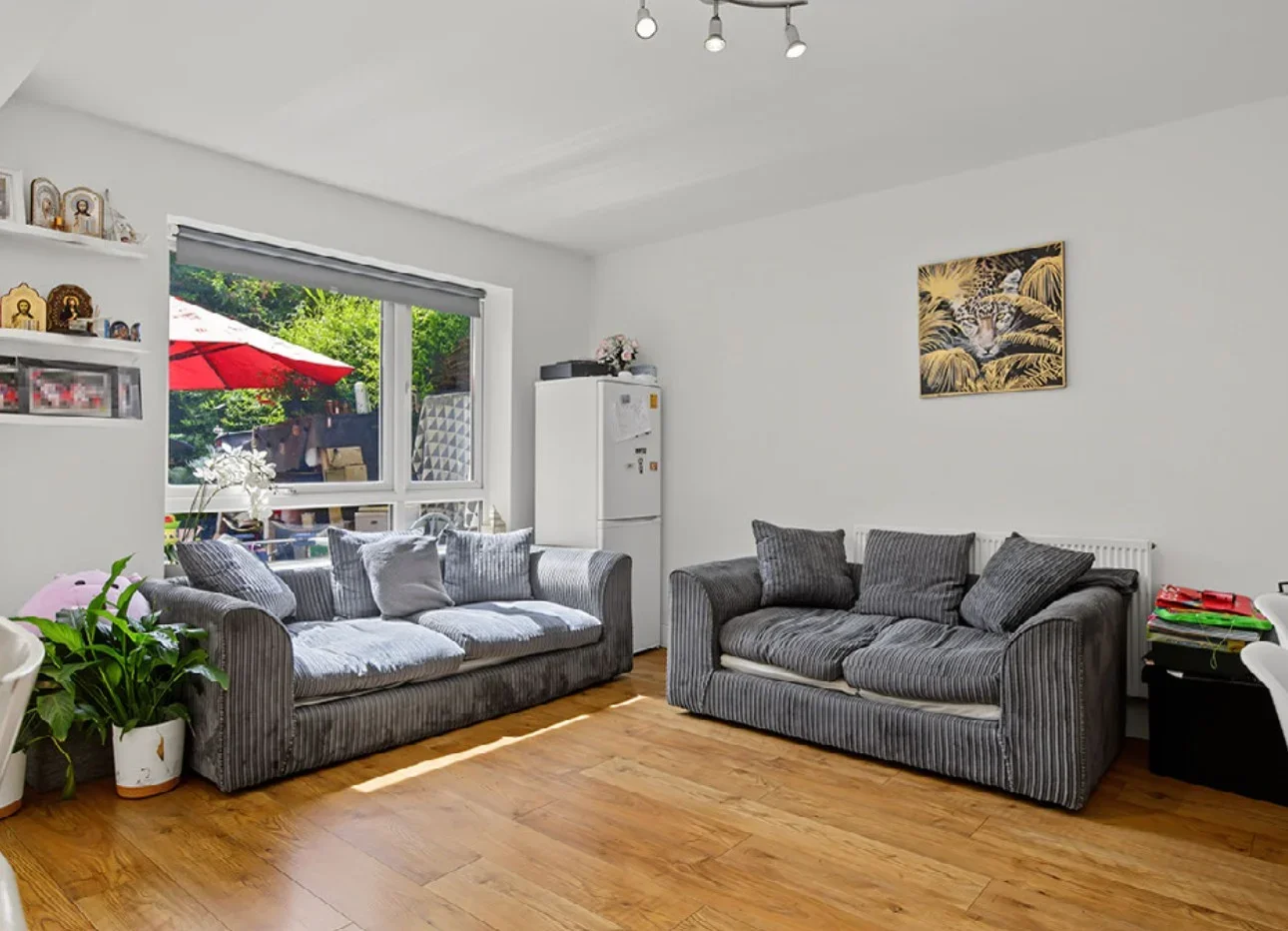 House Fowler Road in Greater London