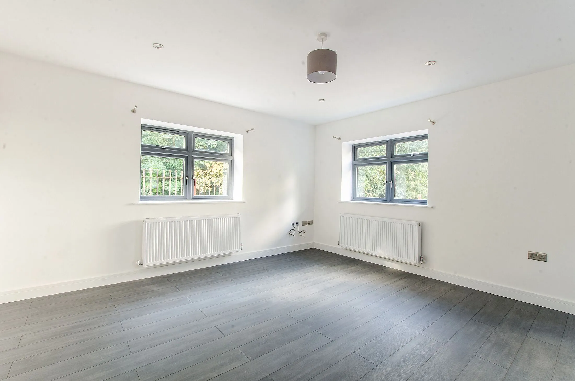 Flat Chesterfield Close in Greater London