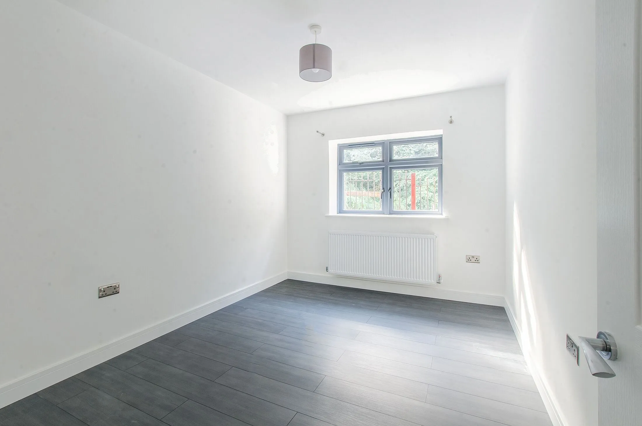 Flat Chesterfield Close in Greater London