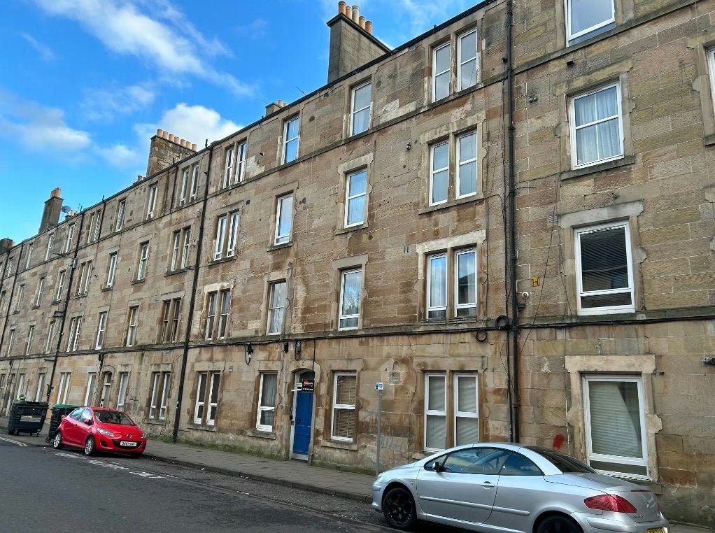 Flat Albert Street in City of Edinburgh