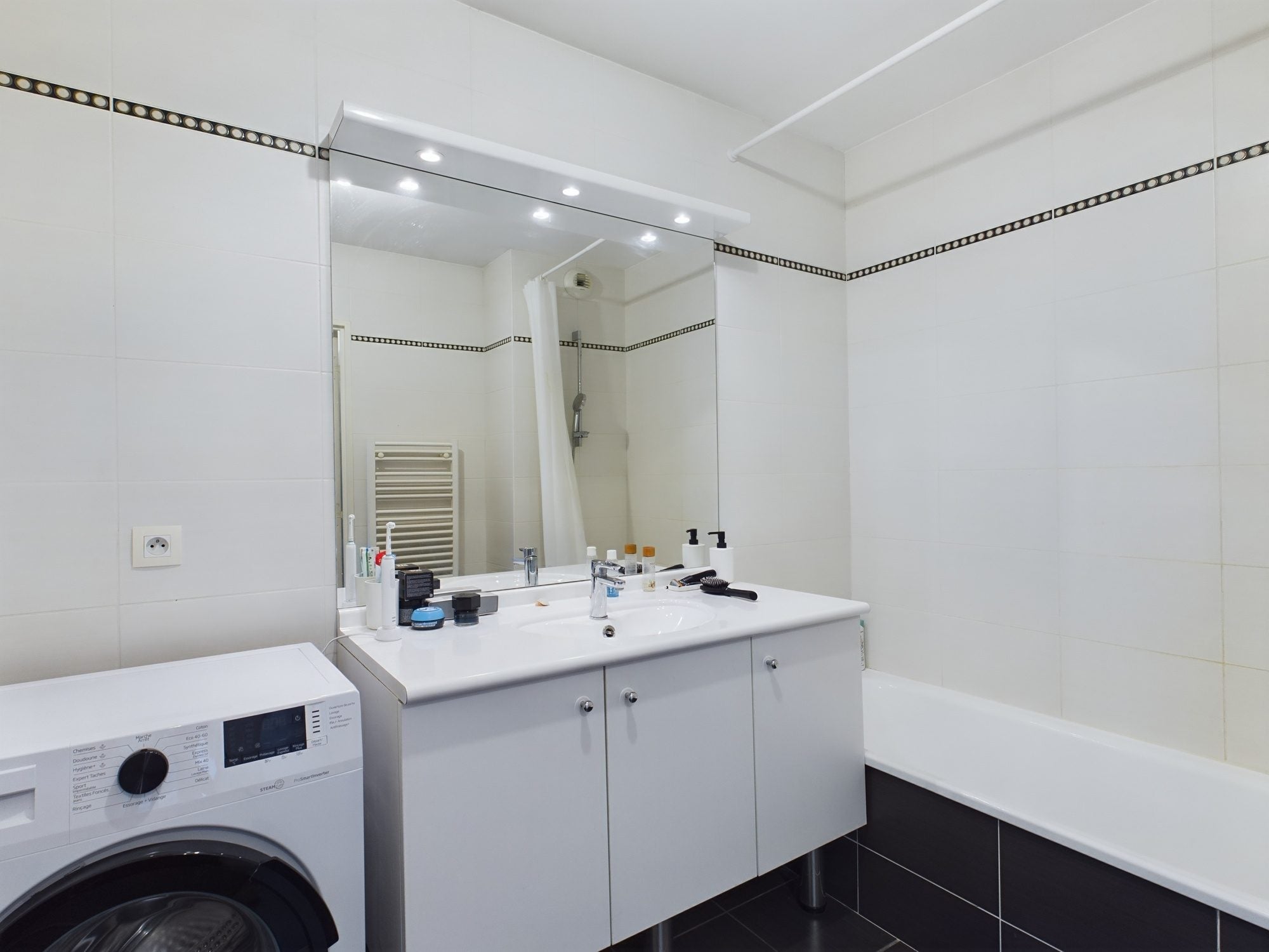 Flat Rue Jacqueline Auriol in Lyon