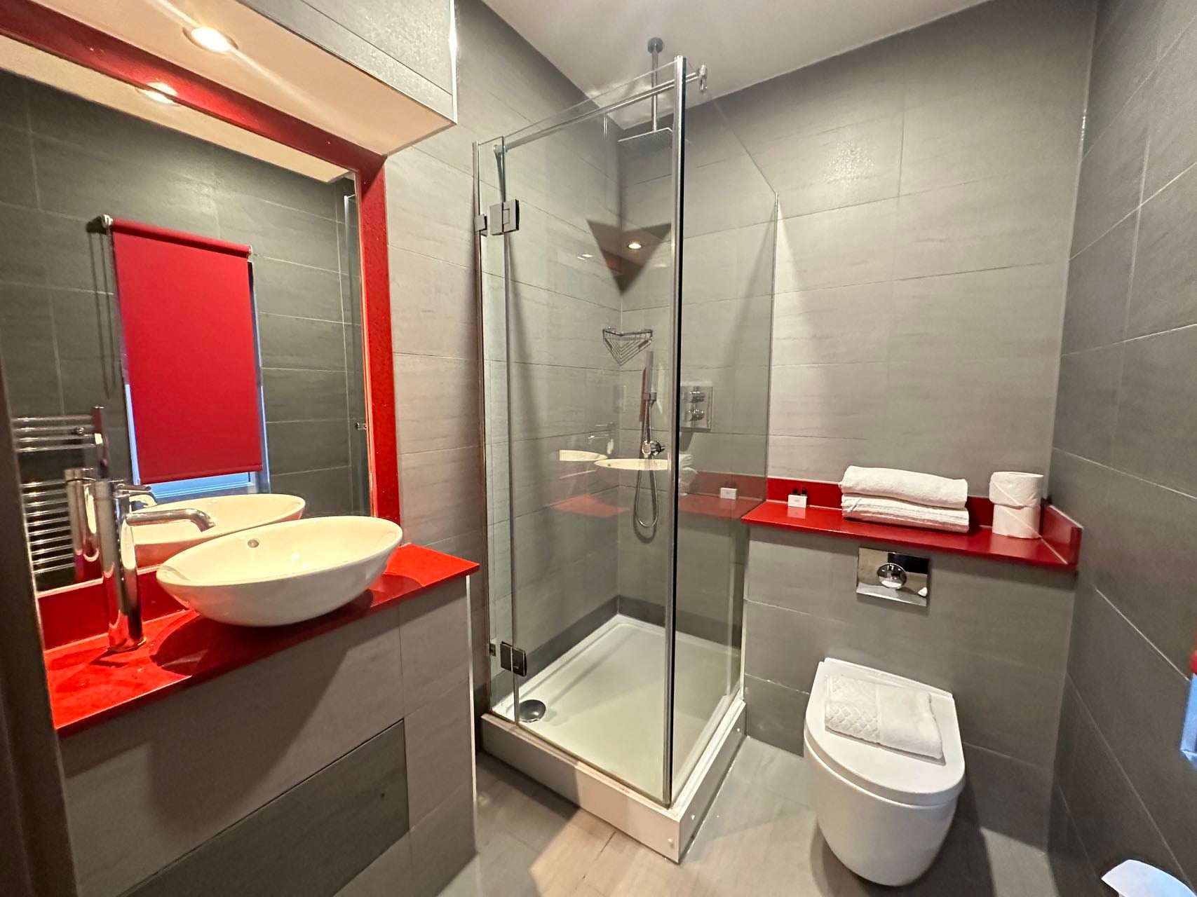 Room Edgware Road in City of Westminster