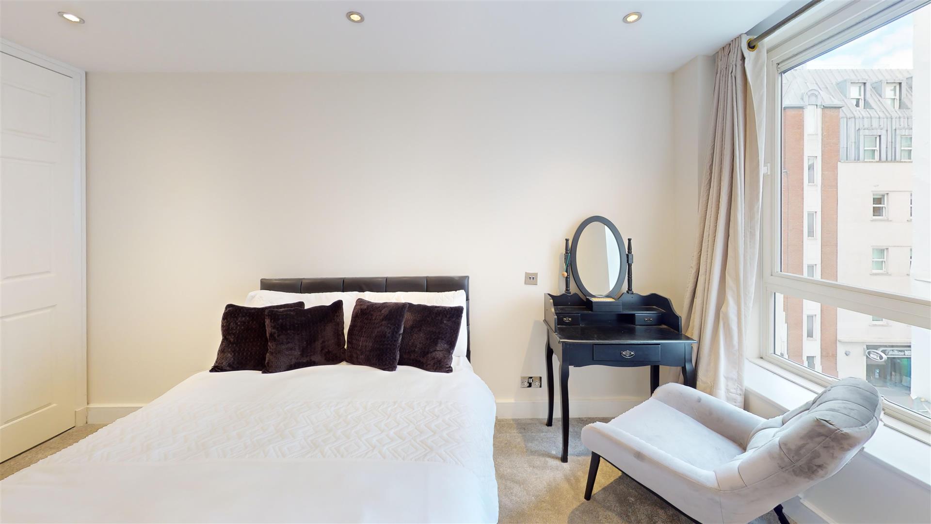 Flat Barrett Street in City of Westminster
