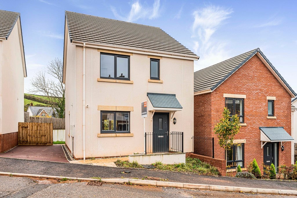 House Aggett Grove in Bovey Tracey