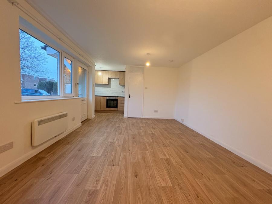 Flat Sandown Drive in Hereford