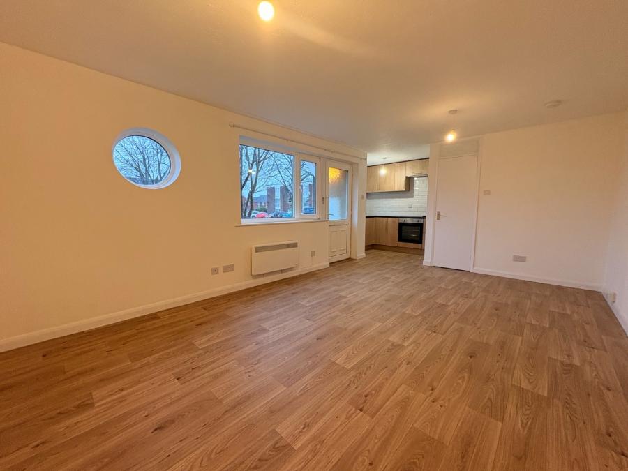 Flat Sandown Drive in Hereford