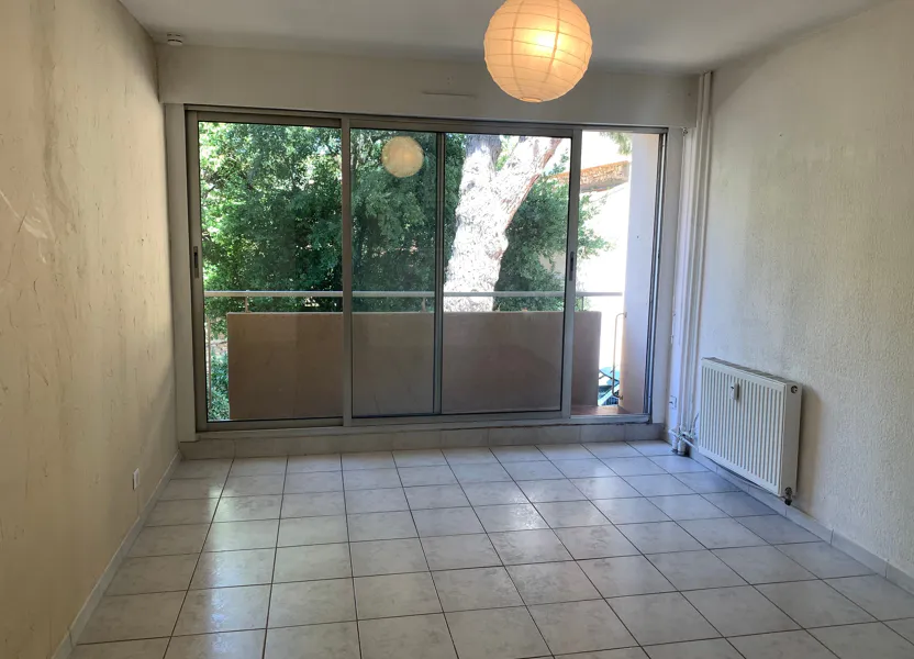 Appartement Rue Henri Poincaré à Nîmes
