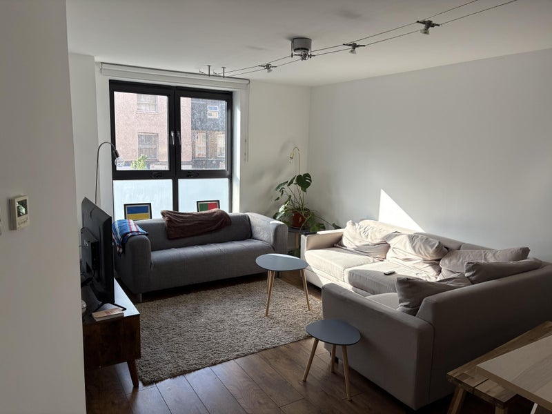 Flat Mare Street in Greater London