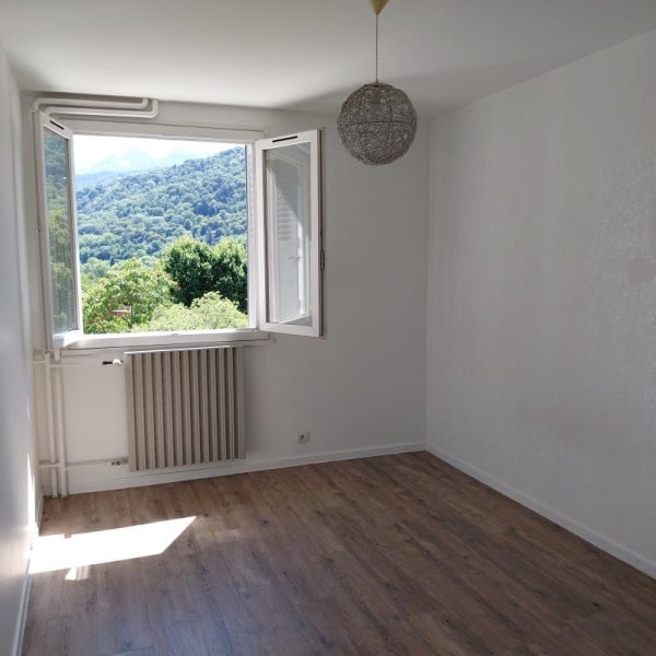 Flat Rue Montaigne in Saint-Martin-d'Hères
