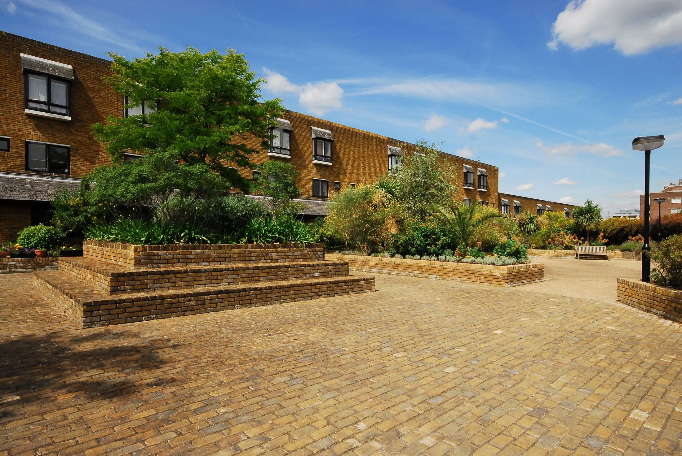 Flat Warwick Road in Greater London