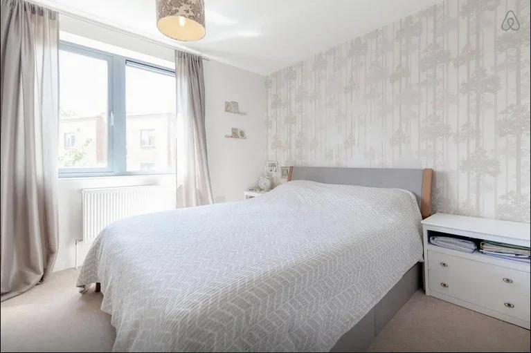 Flat St George's Grove in Greater London