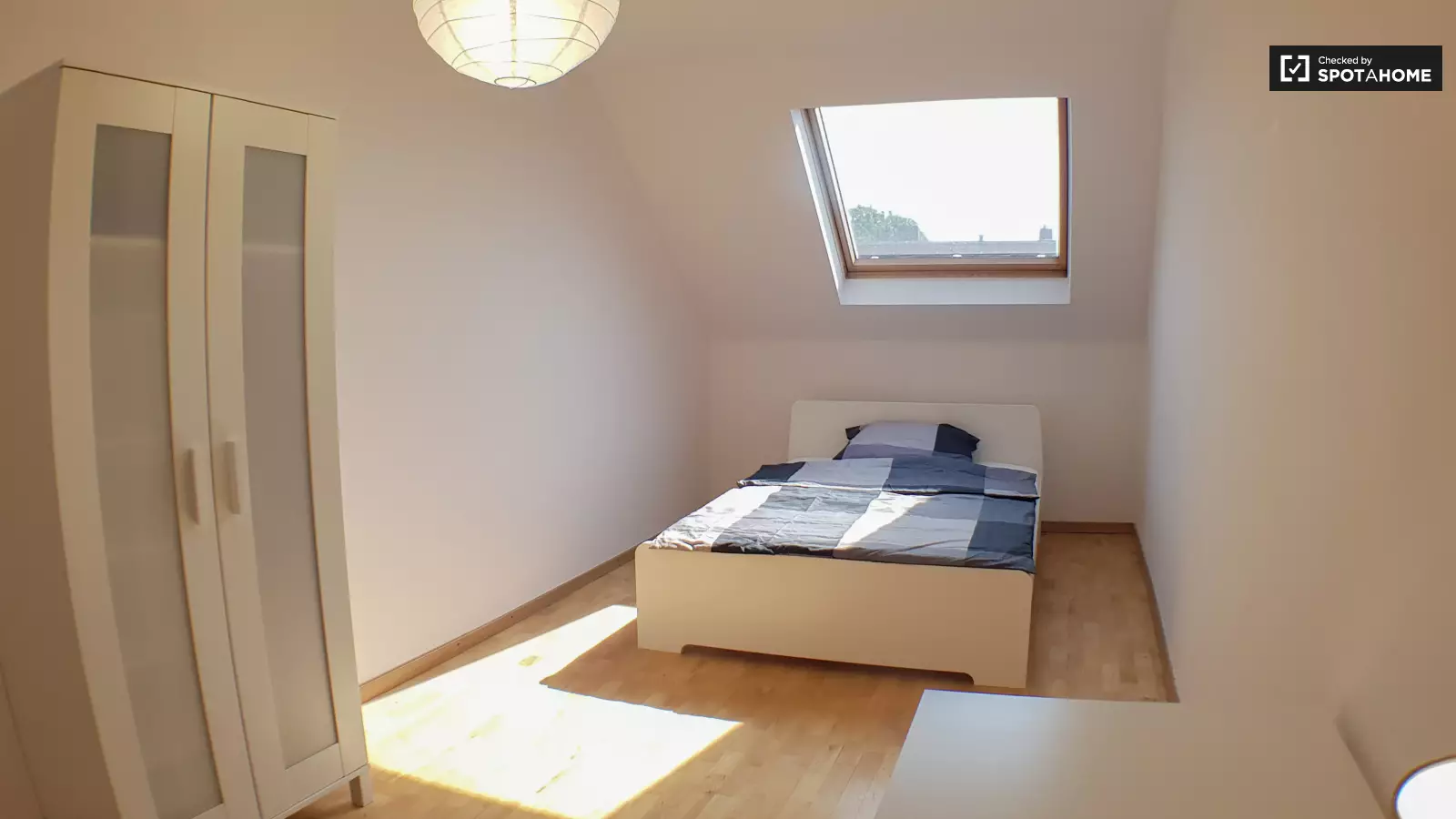 Zimmer Hohenzollerndamm in Berlin