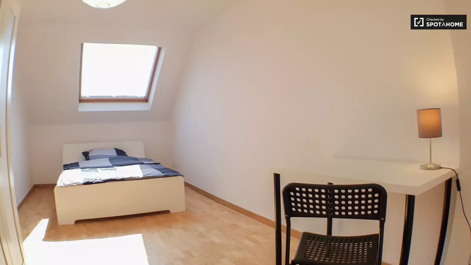 Zimmer Hohenzollerndamm in Berlin