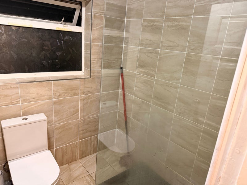 Room Carrfield Close in Salford