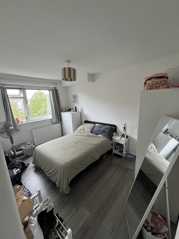 Room Pollard Street in Greater London