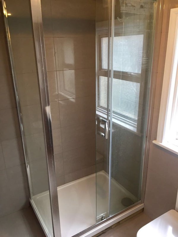 Room Langthorne Road in Greater London