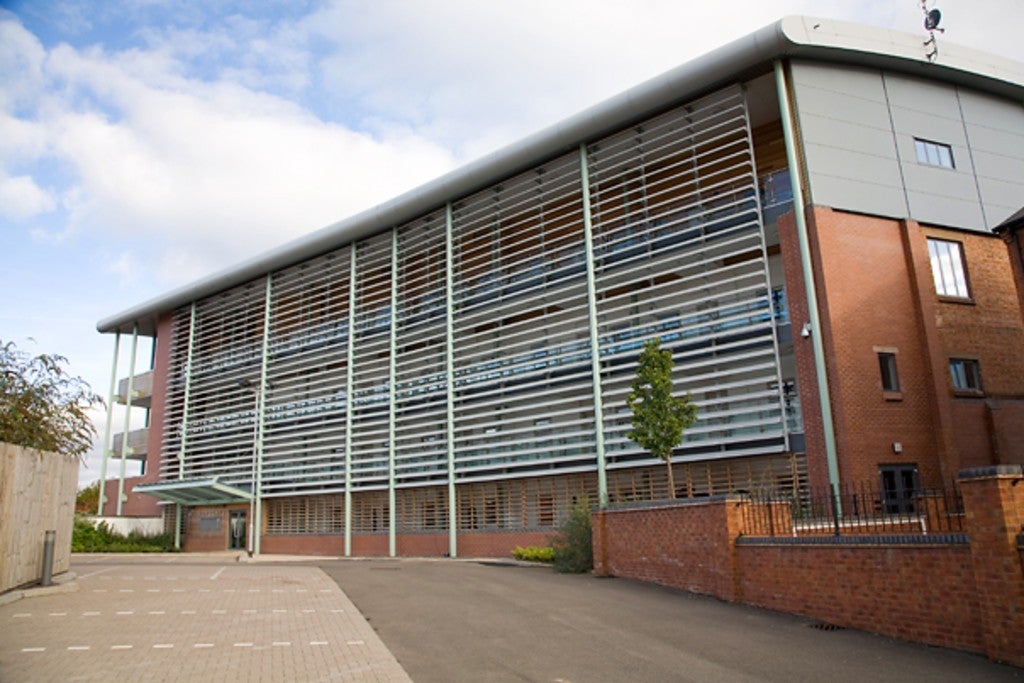 Flat Aldbourne Road in Coventry