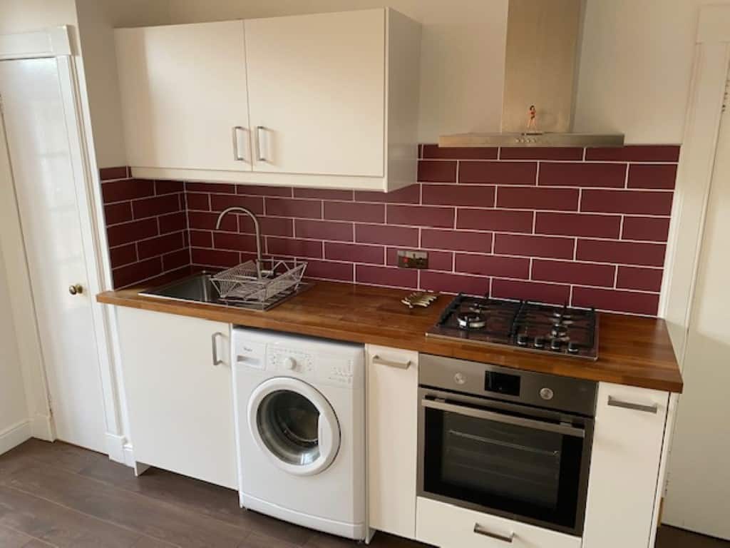 Flat Springfield Place in Roslin