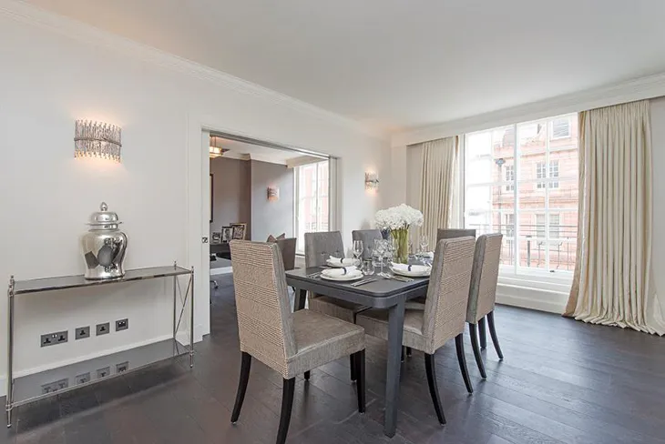 Flat South Audley Street in City of Westminster