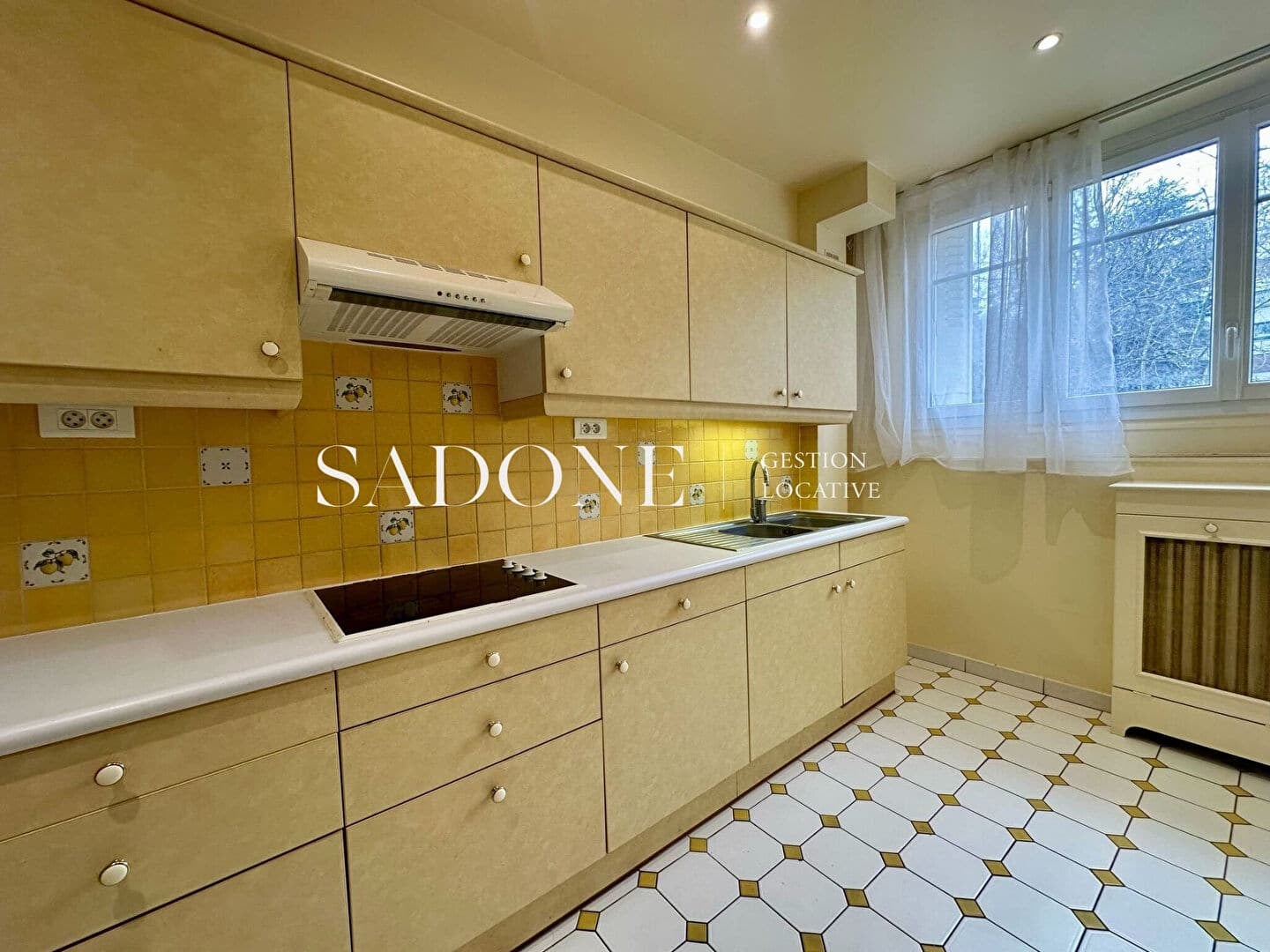 Flat Boulevard Victor Hugo in Neuilly-sur-Seine