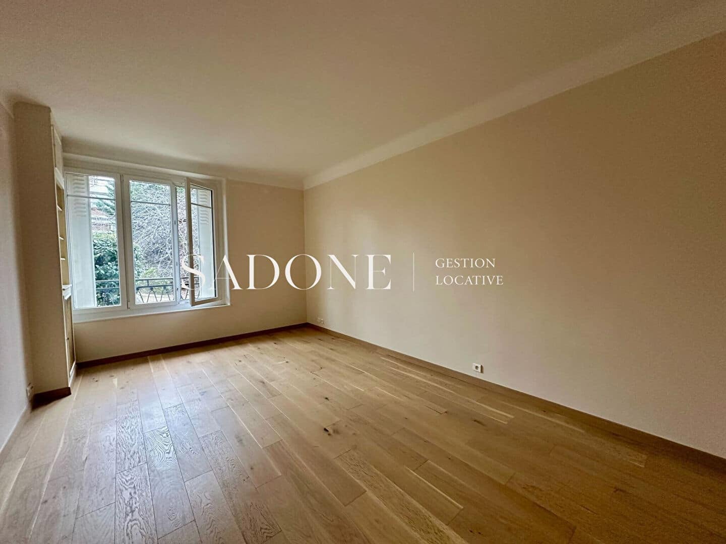 Flat Boulevard Victor Hugo in Neuilly-sur-Seine