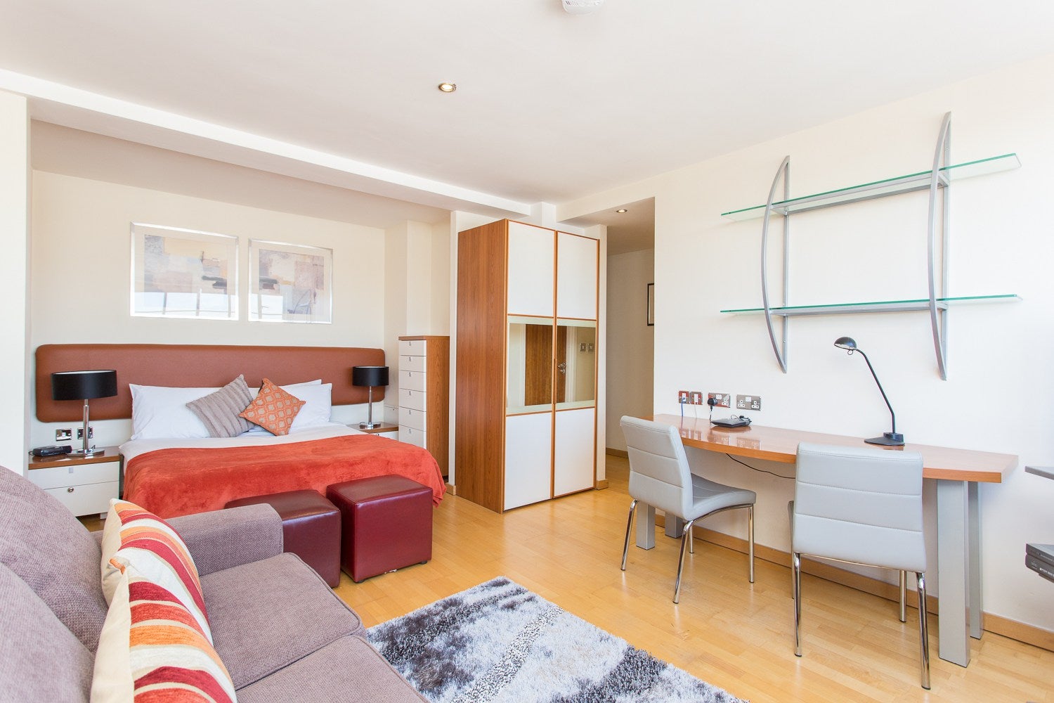 Flat Old Brompton Road in Greater London