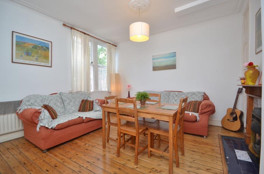 Room Methley Mount in Leeds