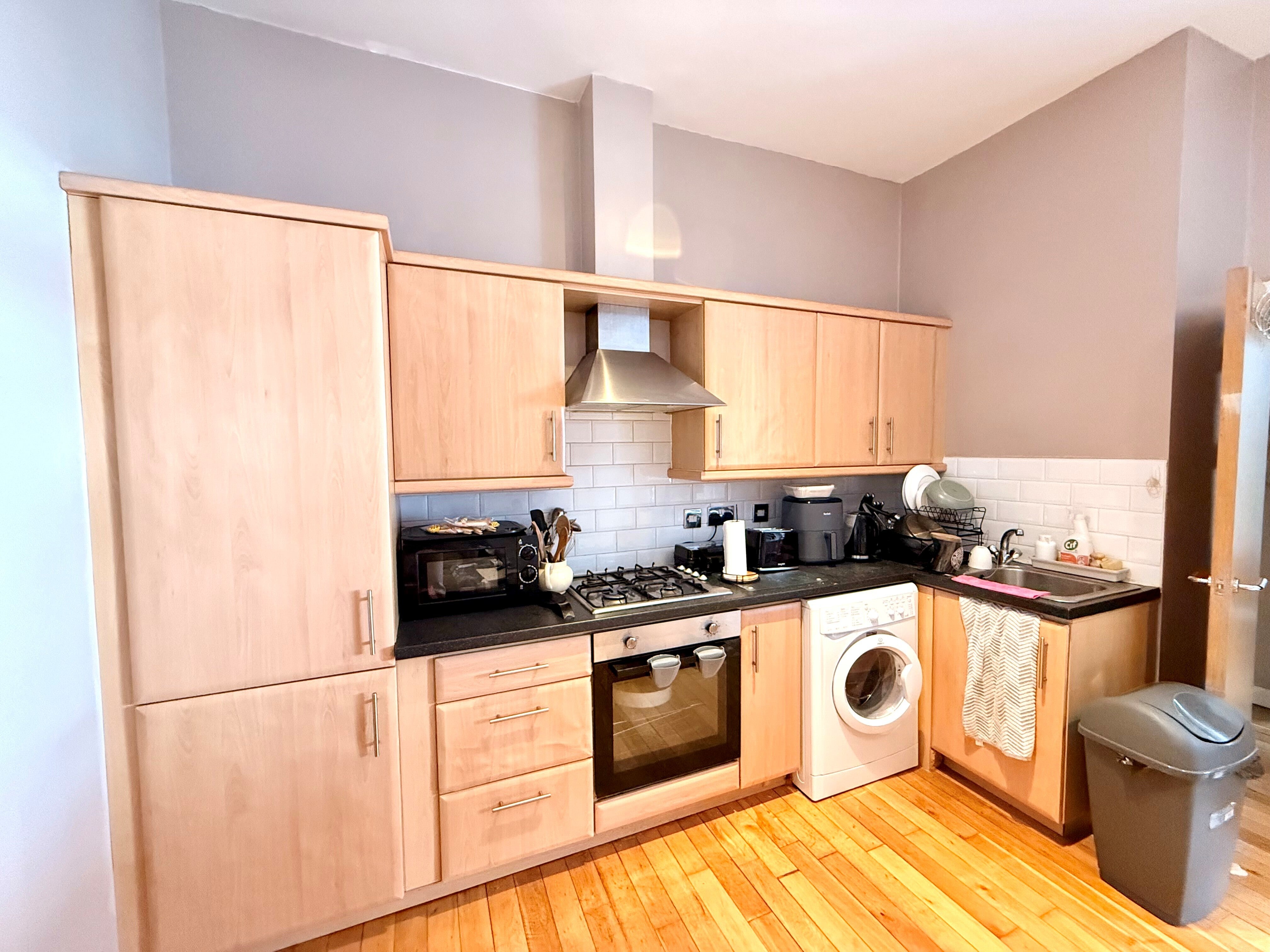 Flat Clarendon Road in Portsmouth