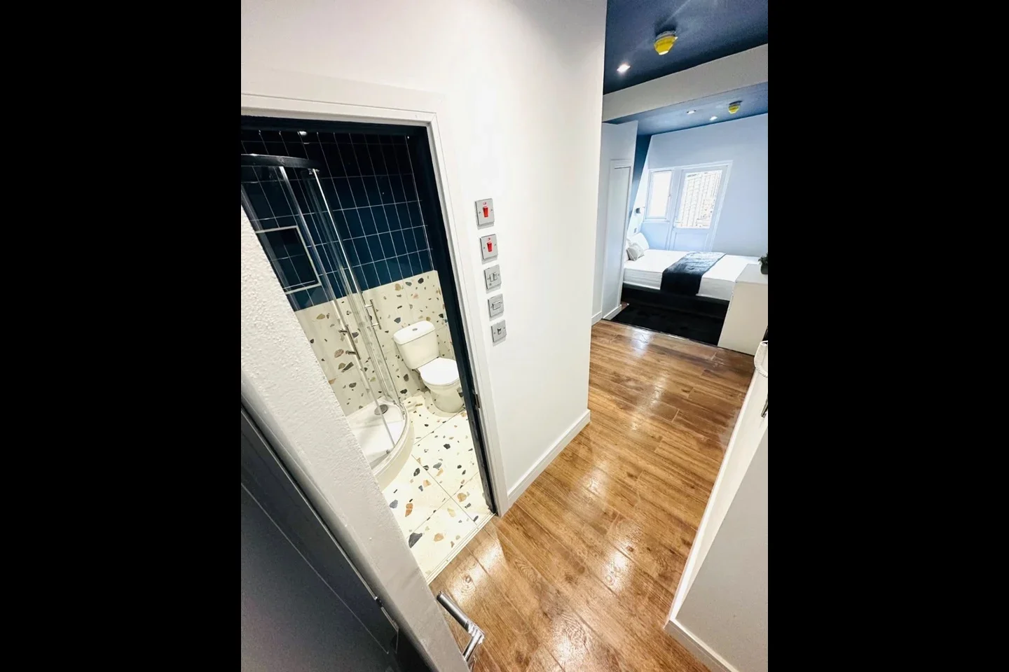 Room Byron Road in Greater London