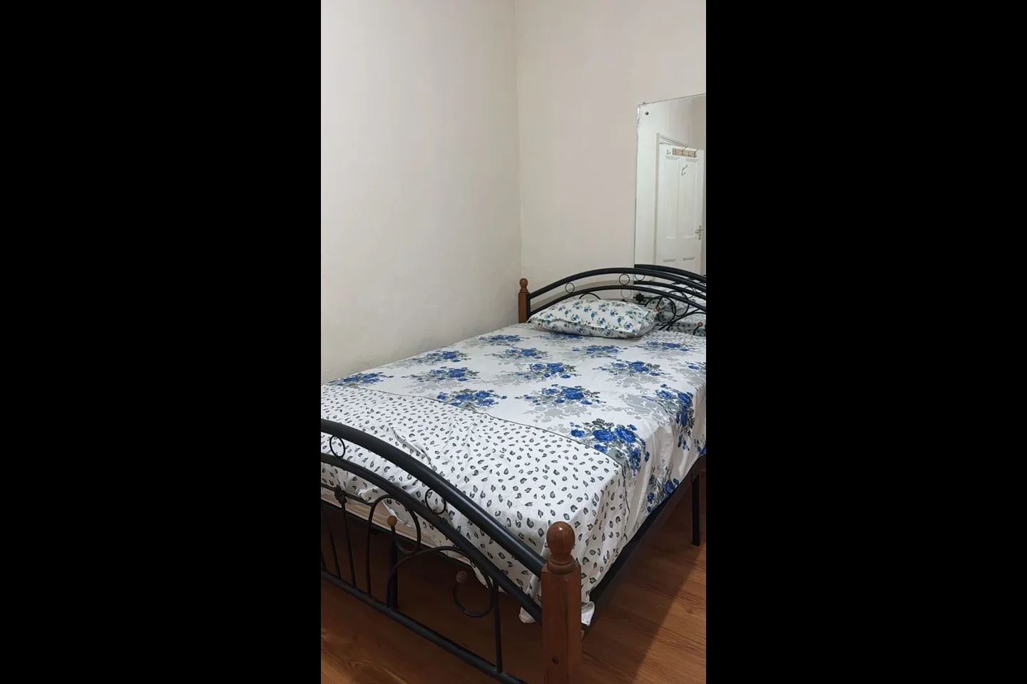 Room Pemdevon Road in Greater London