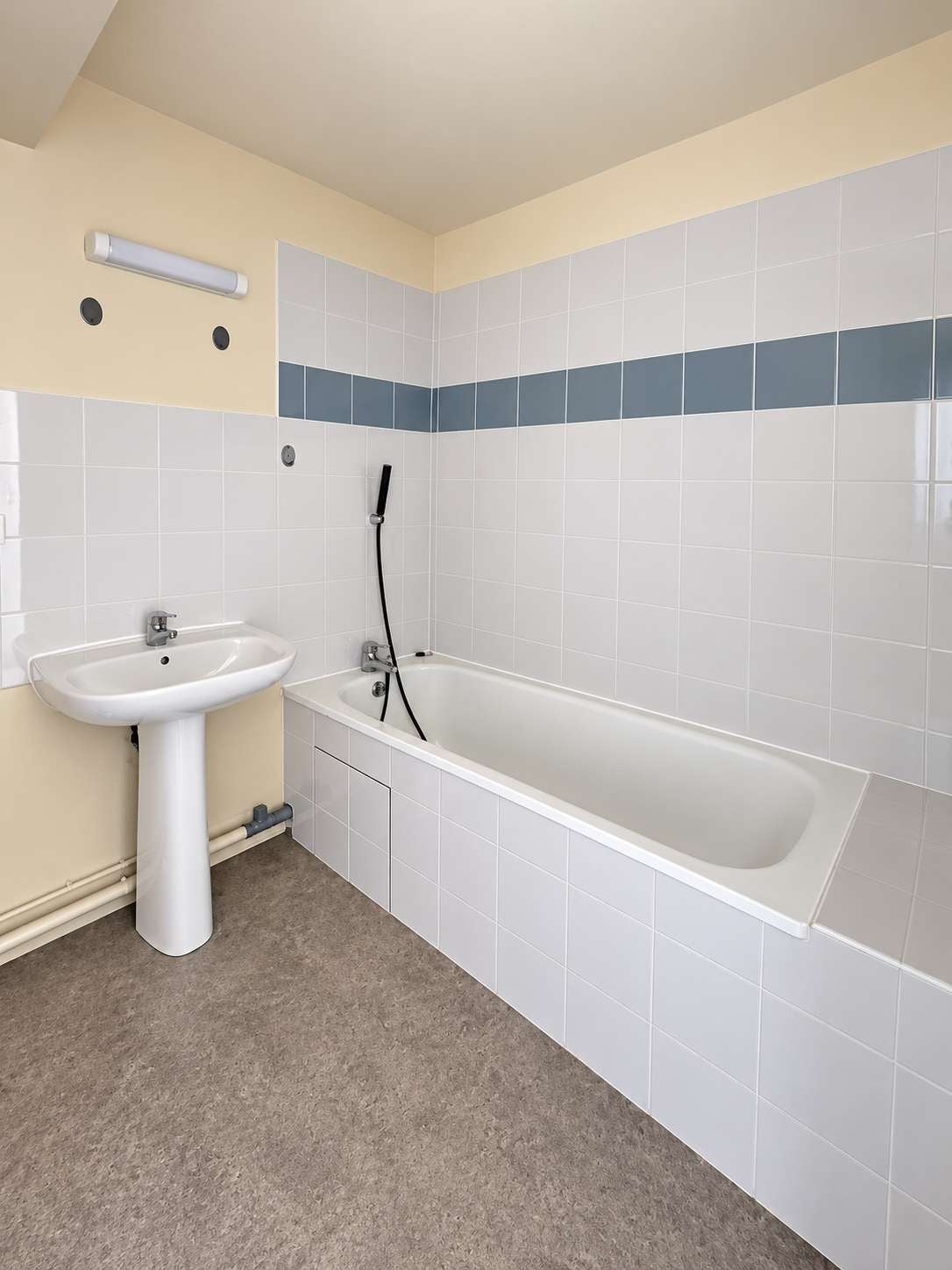 Flat Rue Saint-Jean in Villeneuve-sur-Yonne