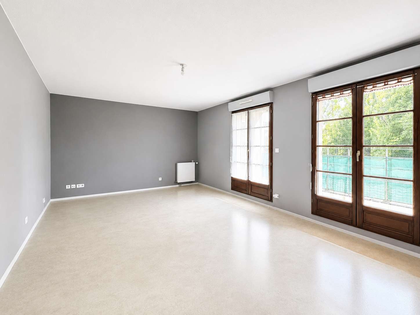 Flat Rue Saint-Jean in Villeneuve-sur-Yonne