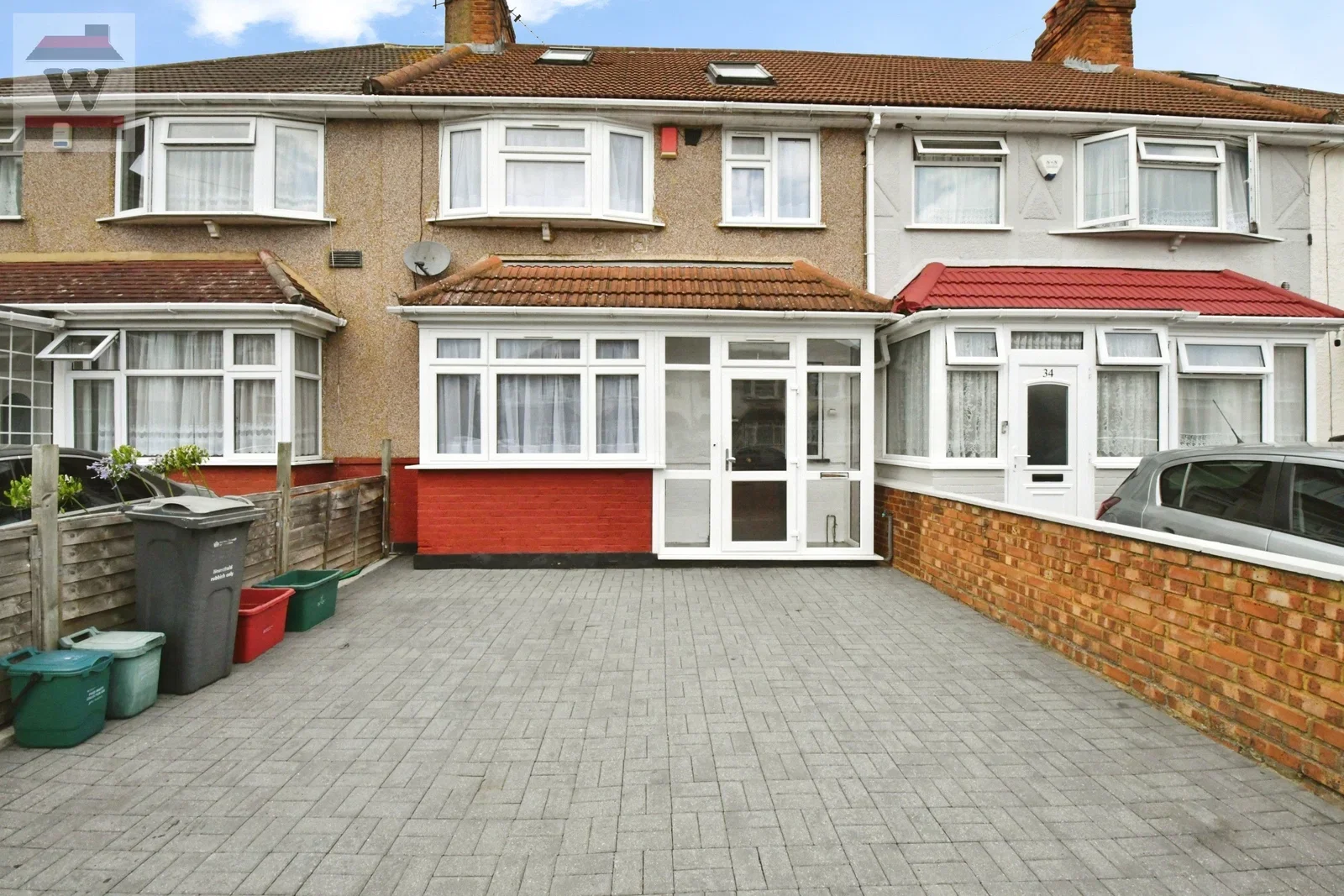 House Taunton Avenue in Greater London