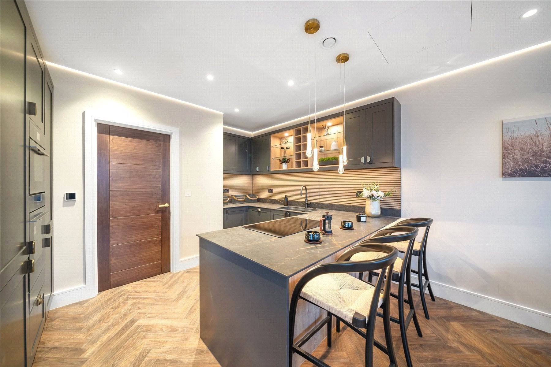 Flat Black Lion Mews in Greater London