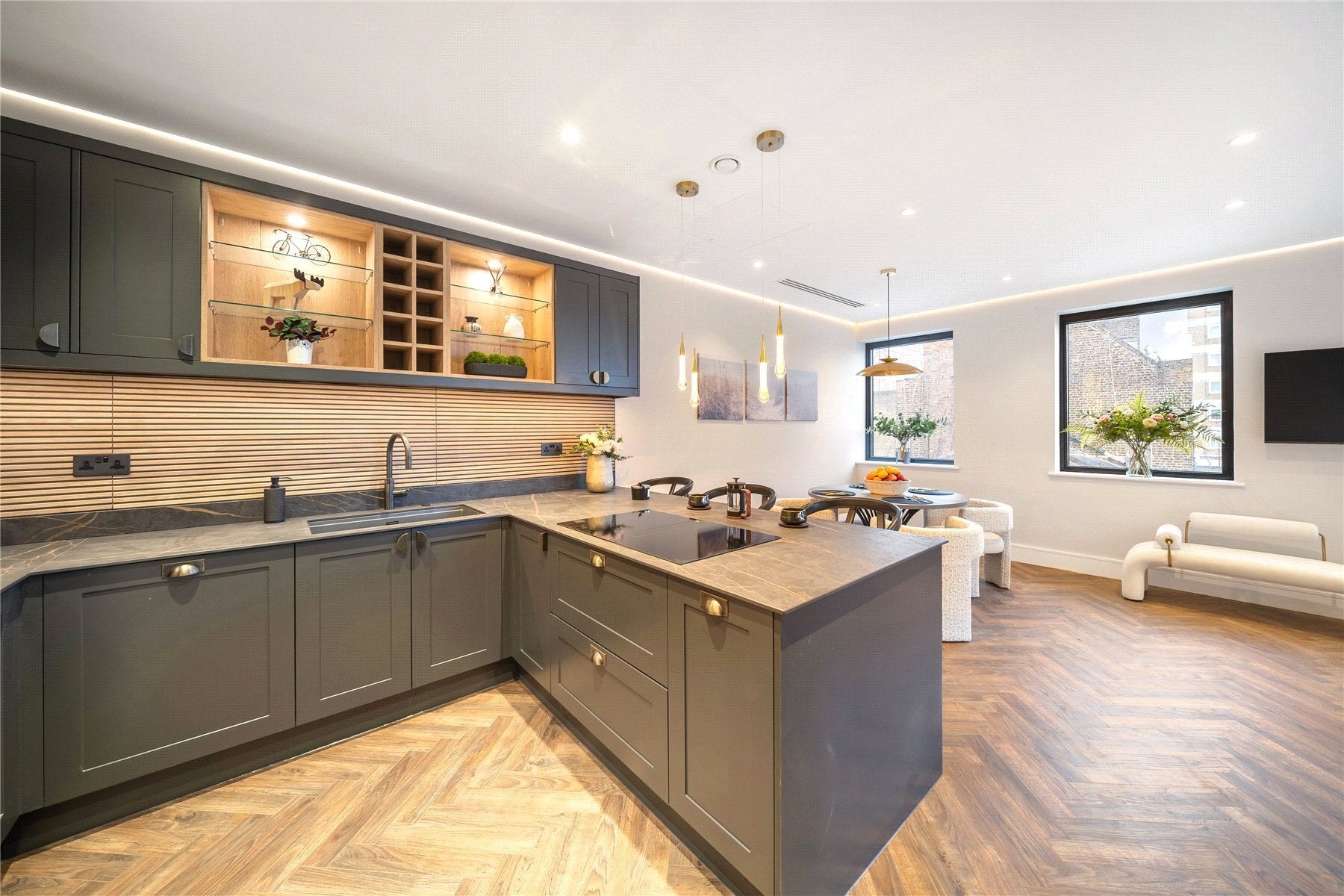 Flat Black Lion Mews in Greater London