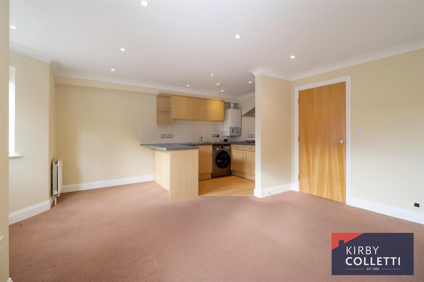 Flat Lowfield Lane in Hoddesdon