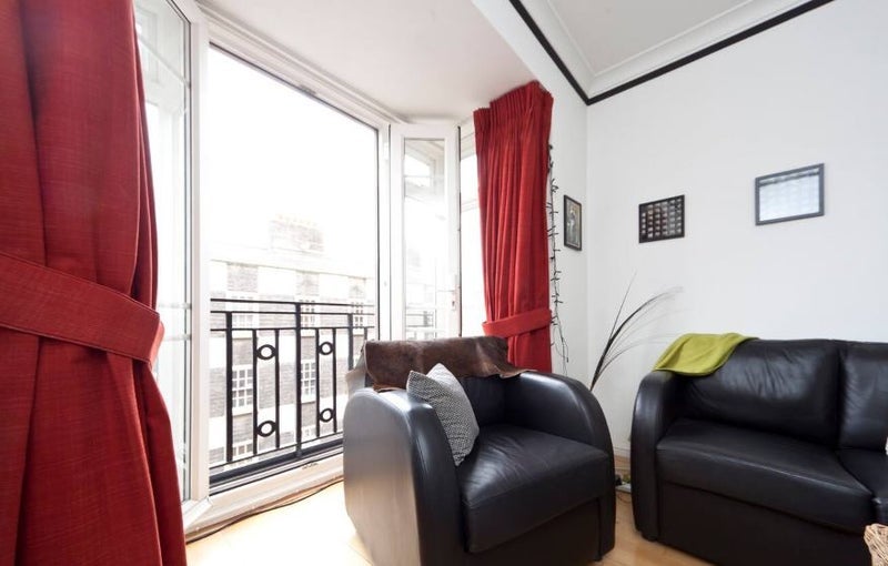 Room Page Street in City of Westminster