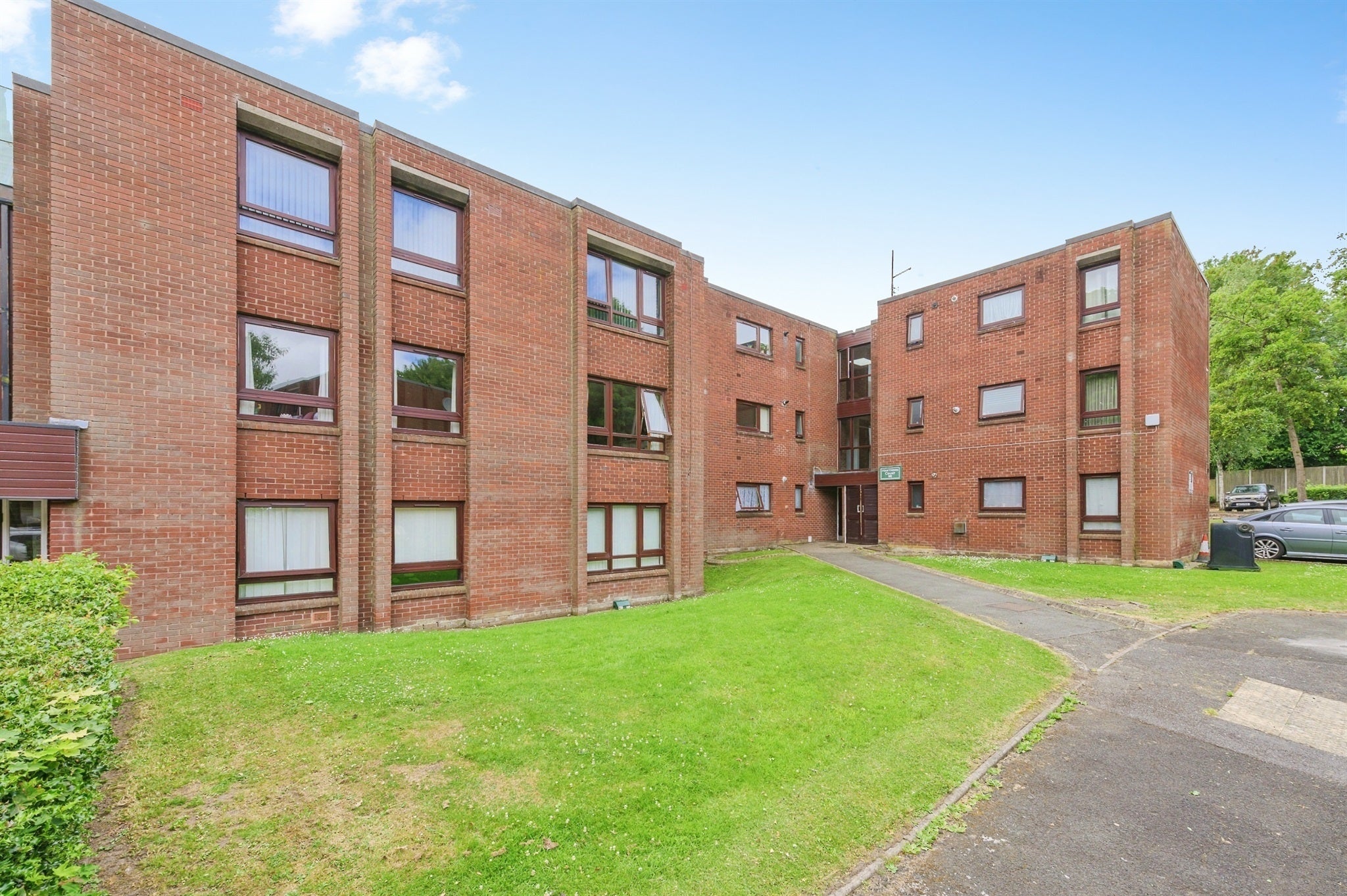 Flat Bowlas Avenue in Birmingham
