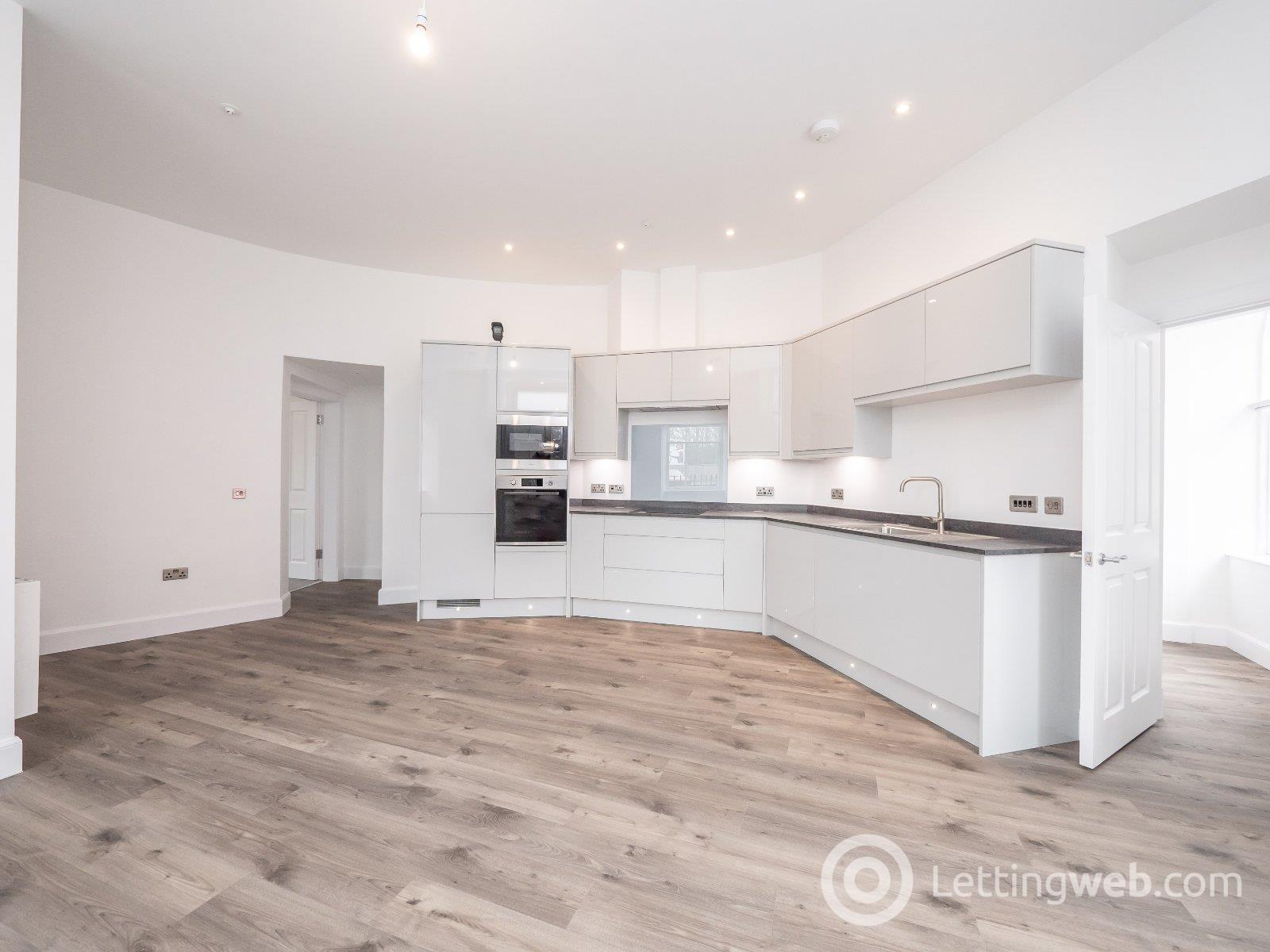 Flat Seafield Place in Edinburgh