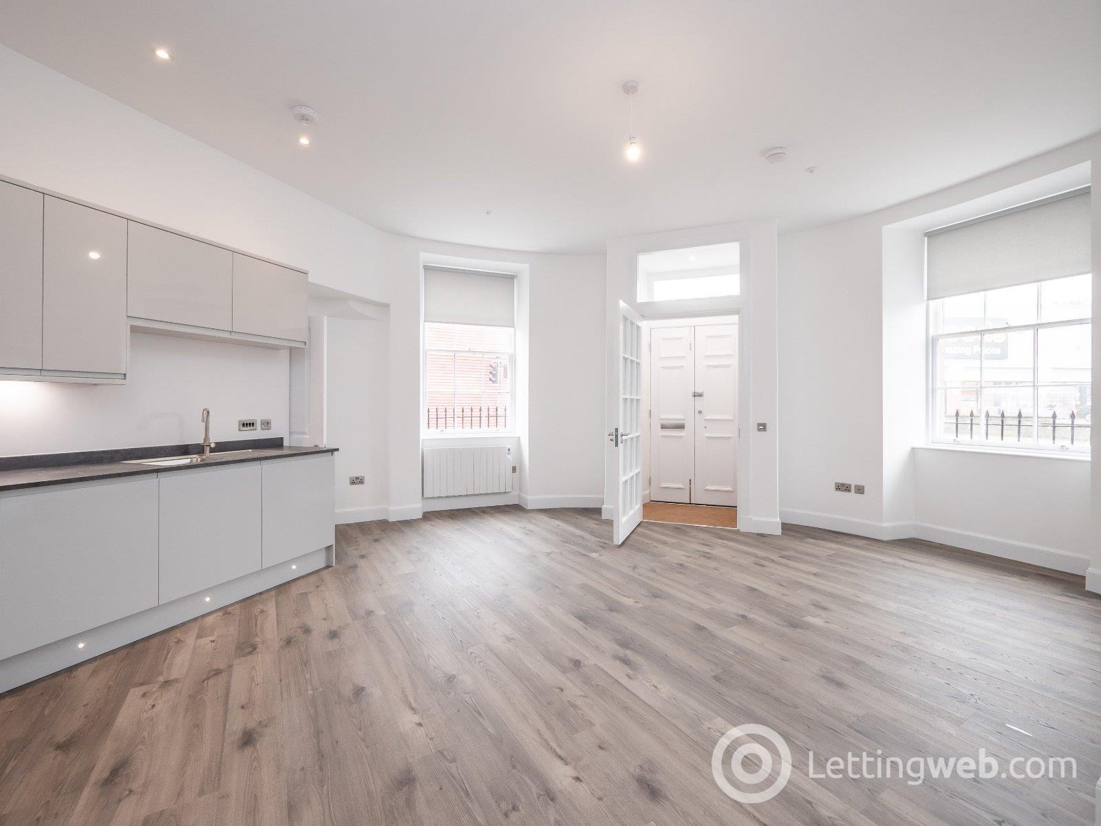 Flat Seafield Place in Edinburgh