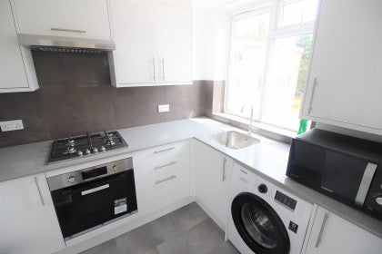 Flat Mountside in Greater London