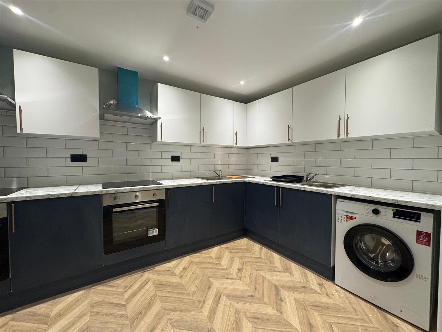 Flat Halton Road in Chadwell St Mary