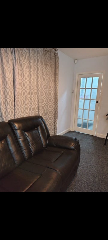 Room Bucklow Avenue in Manchester