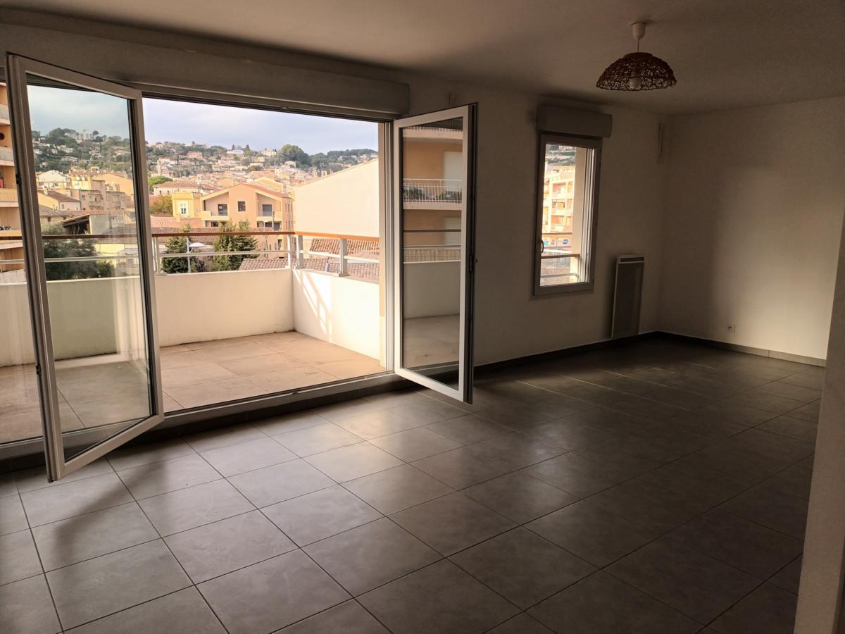 Appartement Avenue des Martyrs de la Résistance à Vallauris