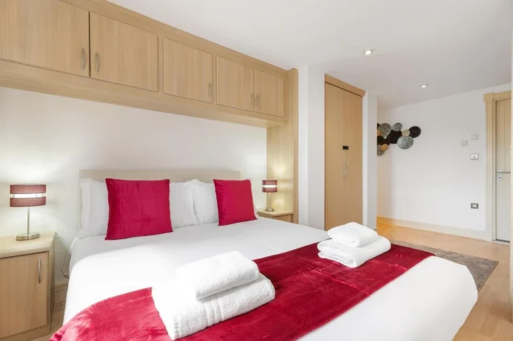Flat Newton Place in Greater London