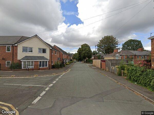 Room Sweetbriar Road in Wolverhampton
