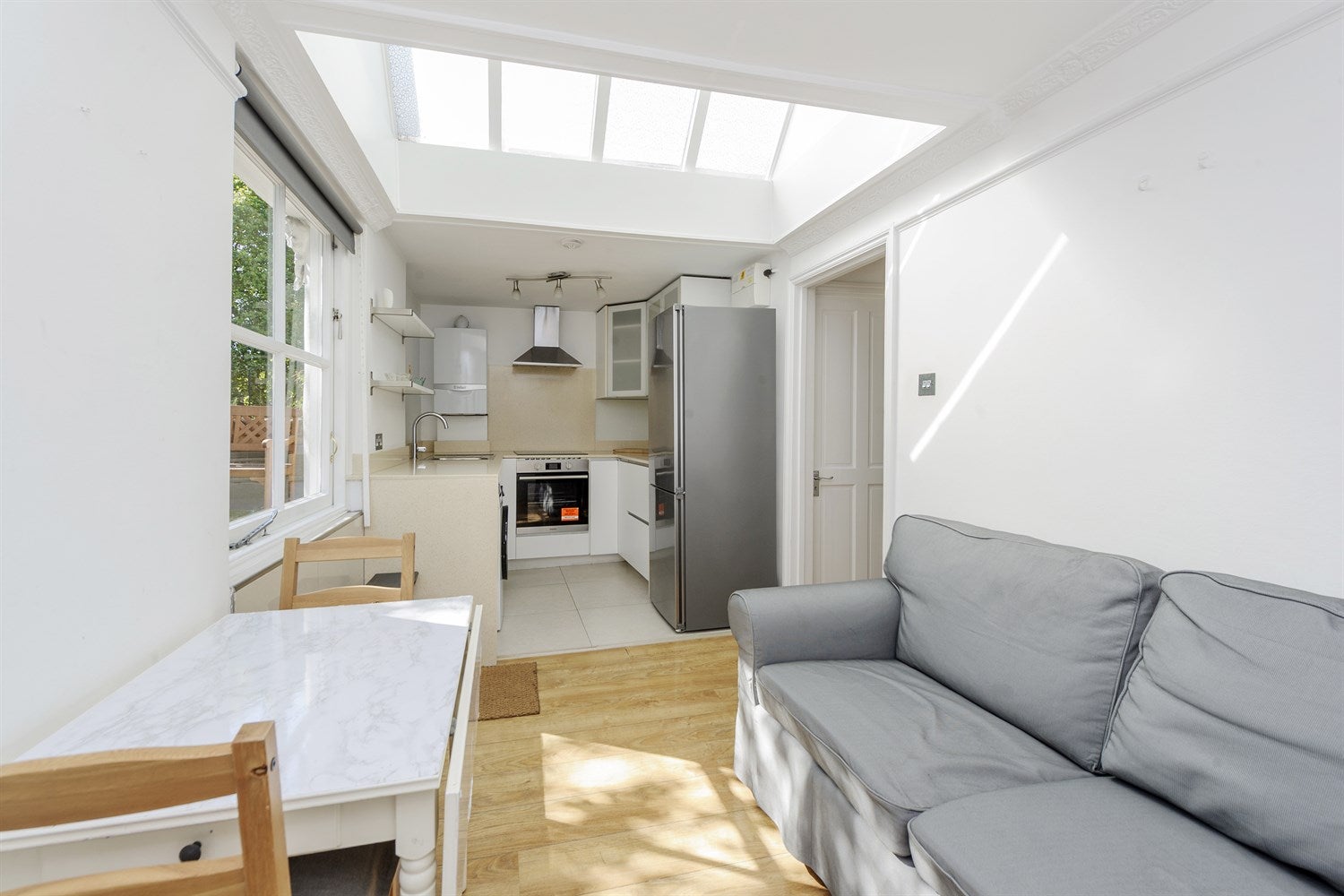 Flat Chesterton Road in Greater London