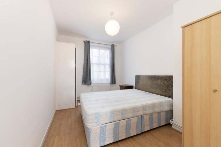 Flat Old Willow Close in Greater London
